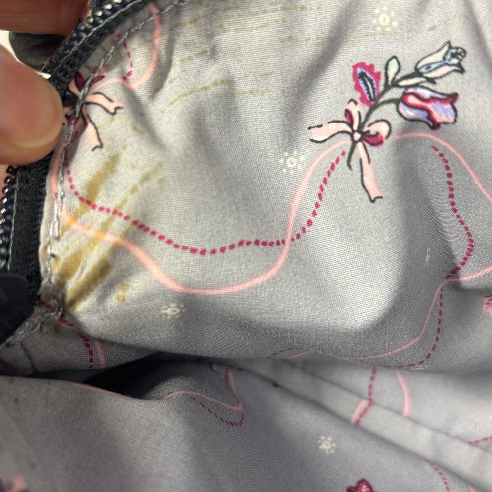 Vera Bradley Floral Quilted Women's Purse - Picture 4 of 9